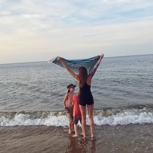 Meet your Posher, Dawn